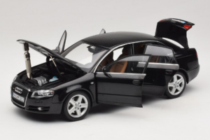 Audi A4 B6 3.2 Quattro Fekete Minichamps 1:18 5010404125 Fém – 2. kép a 8-ből