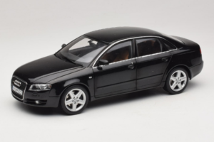 Audi A4 B6 3.2 Quattro Fekete Minichamps 1:18 5010404125 Fém