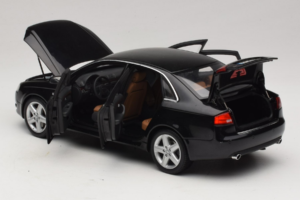 Audi A4 B6 3.2 Quattro Fekete Minichamps 1:18 5010404125 Fém – 5. kép a 8-ből