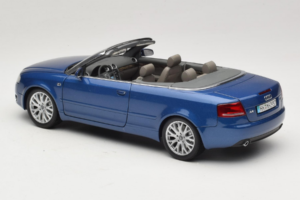 Audi A4 B6 Kabrió Kék Norev 1:18 5010504325 Fém – 7. kép a 9-ből