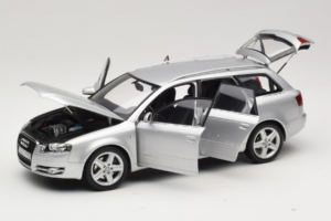Audi A4 B7 3.2 Quattro Avant Ezüst Minichamps 1:18 5010404215 Fém – 2. kép a 8-ből