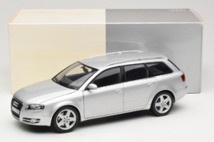 Audi A4 B7 3.2 Quattro Avant Ezüst Minichamps 1:18 5010404215 Fém – 8. kép a 8-ből