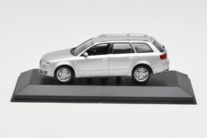 Audi A4 B7 Avant Ezüst Minichamps 1:43 AUDI009 Fém
