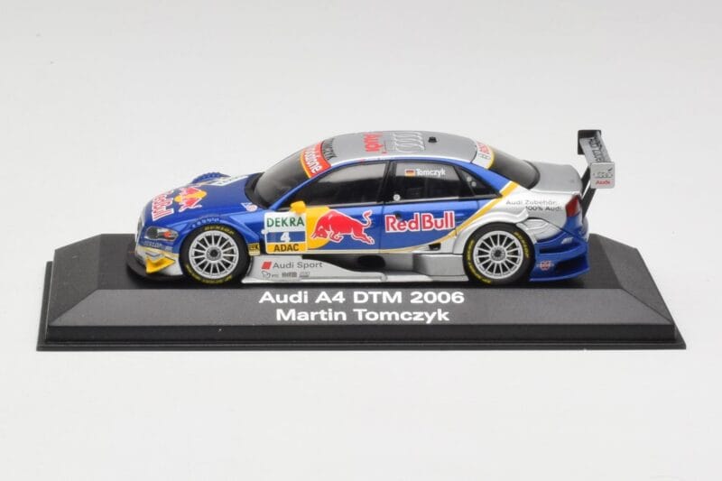 Audi A4 B7 #4 Red Bull M. Tomczyk DTM 2006 Minichamps 1:43 5020600303 Fém