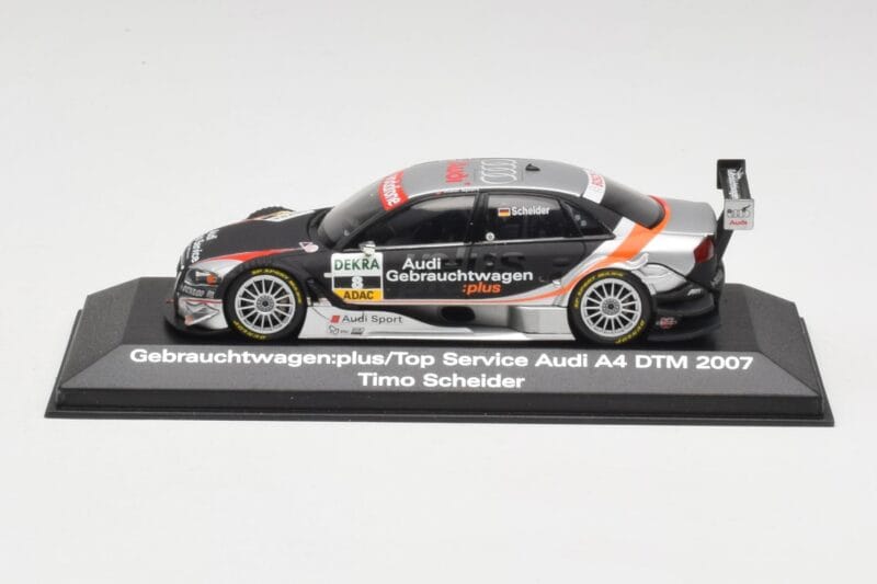 Audi A4 B7 #8 T. Scheider DTM 2007 Minichamps 1:43 5020700143 Fém