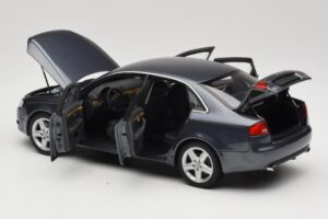 Audi A4 B7 Szürke Metál Minichamps 1:18 100014400 Fém – 5. kép a 8-ből