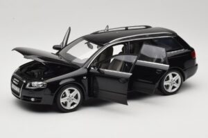 Audi A4 B8 Avant 3.2 Quattro Fekete Minichamps 1:18 5010404225 Fém – 2. kép a 8-ből