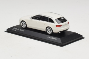 Audi A4 B8 Avant Fehér Minichamps 1:43 410011010 Fém – 3. kép a 5-ből