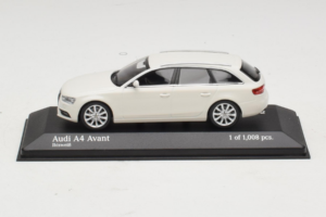 Audi A4 B8 Avant Fehér Minichamps 1:43 410011010 Fém