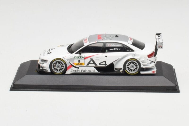 Audi A4 B8 #9 T. Kristensen DTM 2008 Minichamps 1:43 400081809 Fém