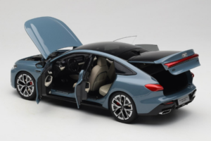 Audi A5L Sportback Kékes Szürke OEM 1:18 ZAM60004B Fém – 5. kép a 8-ből