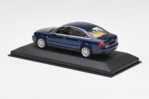 Audi A6 C5 Sötétkék Minichamps 1:43 132093 Fém – 3. kép a 4-ből