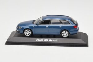 Audi A6 C6 Avant Stratos Blue Minichamps 1:43 5010406223 Fém