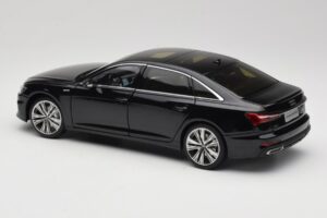 Audi A6L C8 Fekete Paudi Model 1:18 42499 Fém – 7. kép a 8-ből