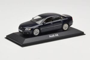 Audi A8 D3 Blue Metallic Light Interior Minichamps 1:43 20000001386003 Fém – 2. kép a 4-ből