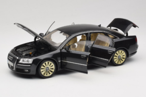 Audi A8 D3 W12 Fekete Kyosho 1:18 5010508135 Fém – 2. kép a 8-ből