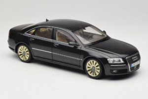 Audi A8 D3 W12 Fekete Kyosho 1:18 5010508135 Fém – 6. kép a 8-ből