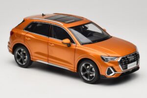 Audi Q3 F3 Orange Metallic Paudi Model 1:18 05962Q32019 Fém – 6. kép a 8-ből