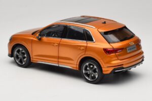 Audi Q3 F3 Orange Metallic Paudi Model 1:18 05962Q32019 Fém – 7. kép a 8-ből