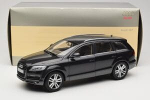Audi Q7 4L Lava Grey Minichamps 1:18 5010507625 Fém – 8. kép a 8-ből