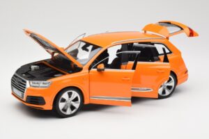 Audi Q7 4M Narancssárga Metallic Minichamps 1:18 110014004 Fém – 2. kép a 8-ből