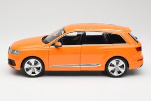 Audi Q7 4M Narancssárga Metallic Minichamps 1:18 110014004 Fém – 4. kép a 8-ből