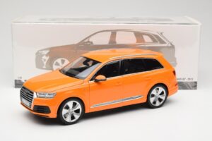 Audi Q7 4M Narancssárga Metallic Minichamps 1:18 110014004 Fém – 8. kép a 8-ből