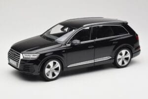 Audi Q7 4M Orca Black Minichamps 1:18 5011407625 Fém