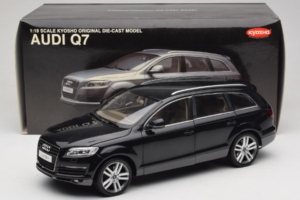 Audi Q7 Fekete Kyosho 1:18 09221BK Fém – 8. kép a 8-ből