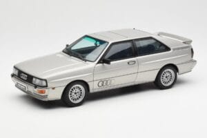 Audi Quattro LWB Ezüst AUTOart 1:18 70303 Fém