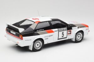 Audi Quattro #5 H. Mikkola / A. Hertz 1000 Lakes Rally 1982 IXO 1:18 18RMC094B Fém – 2. kép a 6-ből