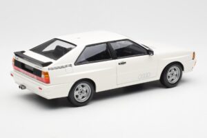 Audi Quattro Fehér Minichamps 1:18 155016120 Fém – 2. kép a 6-ből
