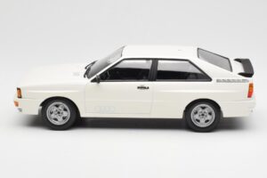 Audi Quattro Fehér Minichamps 1:18 155016120 Fém – 3. kép a 6-ből