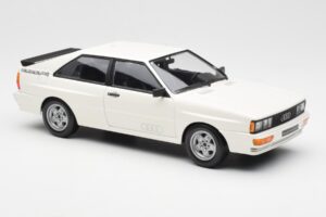 Audi Quattro Fehér Minichamps 1:18 155016120 Fém – 4. kép a 6-ből