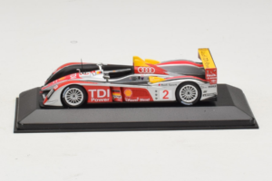 Audi R10 TDI LMP1 #2 R. Capello / T. Kristensen 2007 Minichamps 1:43 400071602 Fém