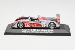 Audi R10 TDI LMP1 #2 R. Capello / T. Kristensen / A. McNish 24 Hours of Le Mans 2007 Minichamps 1:43 5020700223 Fém