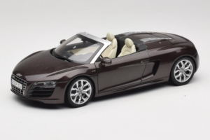 Audi R8 5.2 Spyder Teak Brown Kyosho 1:18 5010918525 Fém