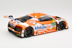 Audi R8 LMS #24 kfzteile24 L. Vanthoor / C. Stoll ADAC GT Masters 2016 Minichamps 1:18 155161124 Fém – 2. kép a 6-ből