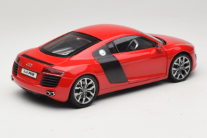 Audi R8 Piros Kyosho 1:18 09213R Fém – 3. kép a 8-ből