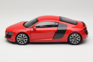 Audi R8 Piros Kyosho 1:18 09213R Fém – 4. kép a 8-ből