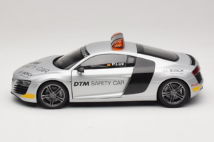 Audi R8 Safety Car 24 Hours of Le Mans 2008 Kyosho 1:18 09214DTM Fém – 3. kép a 8-ből