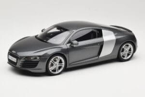 Audi R8 Type 42 4.2 Daytona Grey Kyosho 1:18 5010618425 Fém