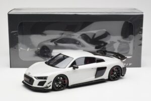 Audi R8 V10 GT RWD Szürke GT Spirit 1:18 GT461 Gyanta – 6. kép a 6-ből
