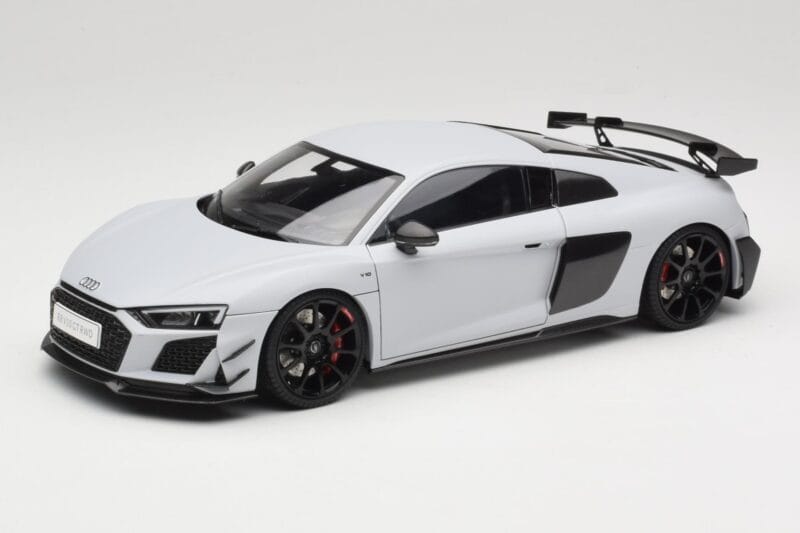Audi R8 4S V10 Performance Fehér Kengfai 1:18 VAKF-0357 Fém