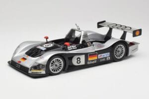 Audi R8R LMP #8 F. Biela / E. Pirro / D. Theys 24 Hours of Le Mans 1999 Maisto 1:18 538881 Fém