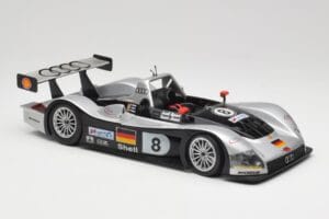 Audi R8R LMP #8 F. Biela / E. Pirro / D. Theys 24 Hours of Le Mans 1999 Maisto 1:18 538881 Fém – 6. kép a 8-ből