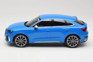 Audi RS Q3 F3 Sportback Kék Minichamps 1:18 155018101 Fém – 3. kép a 6-ből