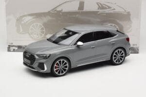 Audi RS Q3 F3 Sportback Szürke Minichamps 1:18 155018100 Fém – 6. kép a 6-ből