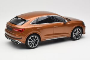 Audi RS Q3 Sportback 8U Brown Metallic Minichamps 1:18 155018104 Fém – 2. kép a 6-ből