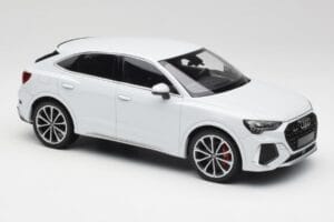 Audi RS Q3 F3 Sportback Glacier White Metallic Minichamps 1:18 155018105 Fém – 4. kép a 6-ből